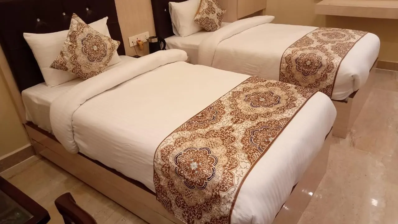 Hotel Varuna Grand Waranasi 2*,  Indie